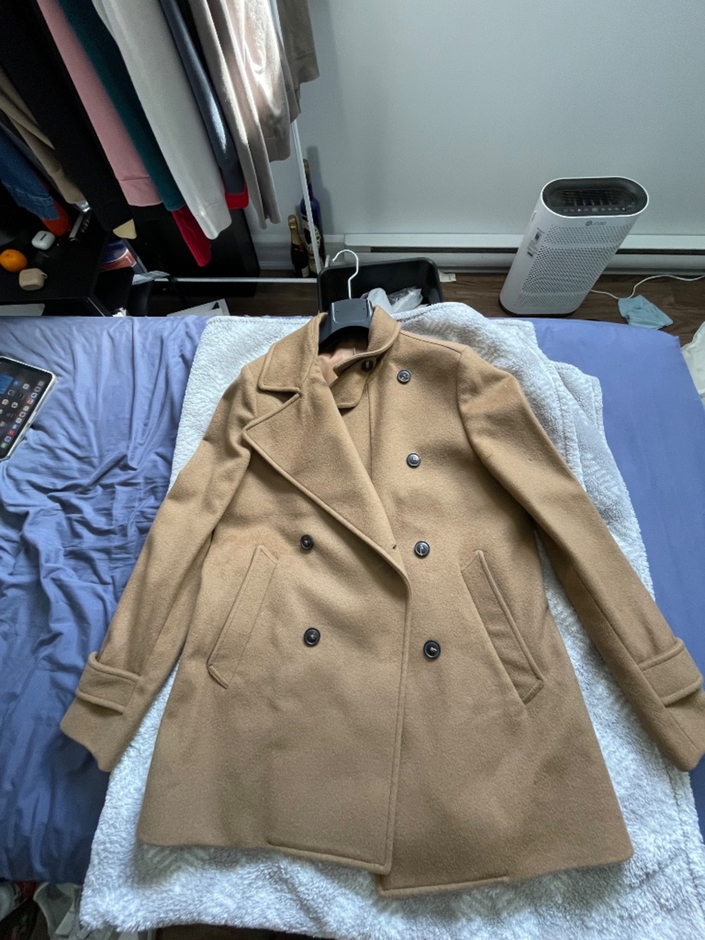Wool coat - Picture 3 of 3